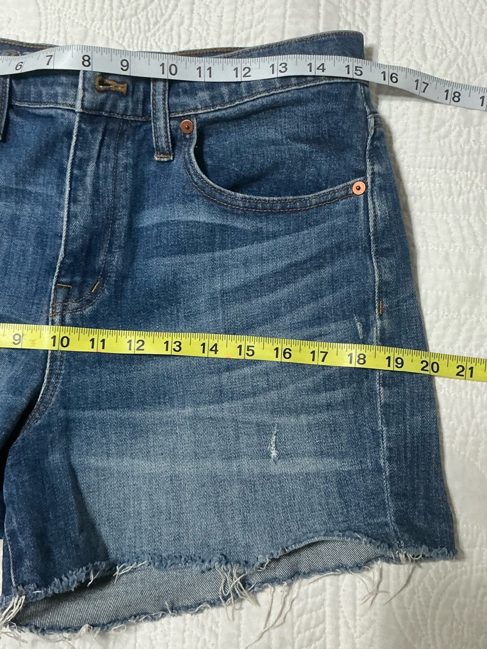 Madewell Dark Indigo Rolled Hem Denim Shorts Size 28 - Picture 7 of 13